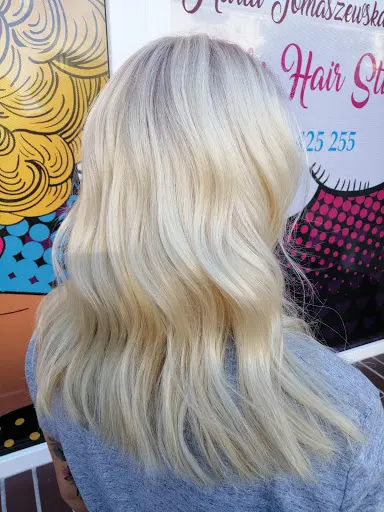 Curly Hair Studio - Salon fryzjerski damsko-męski